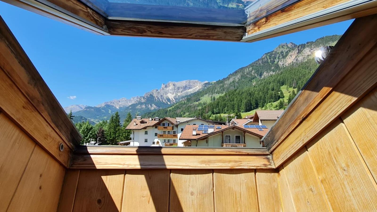 Cesa Pier Sellaronda Dolomiti Apartment Campitello di Fassa Luaran gambar